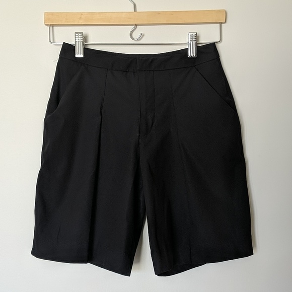 Lululemon black 'Long Story's shorts - Picture 1 of 5